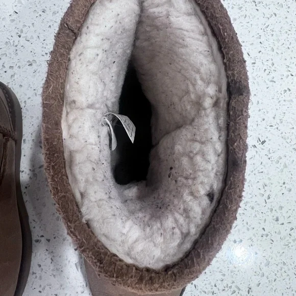 UGG Classic II Tan Boots Kids 12 VGUC - Picture 6 of 12